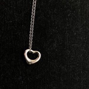 Tiffany&Co heart pendant necklace